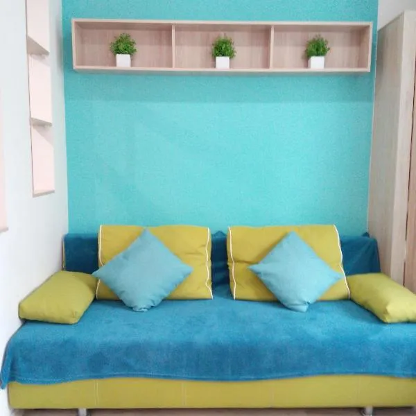 Квартира студія в центрі міста Філармонія, hotel in Khmelʼnytsʼkyy