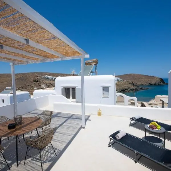 Superior 3 Beachfront Suite Hot tub and Seaview, ξενοδοχείο στον Πάνορμο Μυκόνου