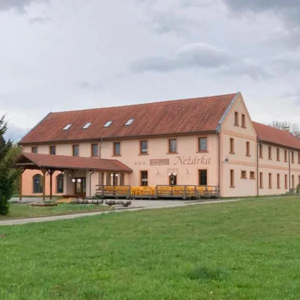 Letní Apartmány Nežárka, hôtel à Novosedly nad Nežárkou