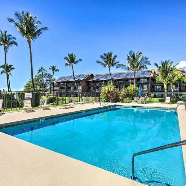 Oceanfront Molokai Shores Condo with Pool Access!, hotel u Kaunakakaju