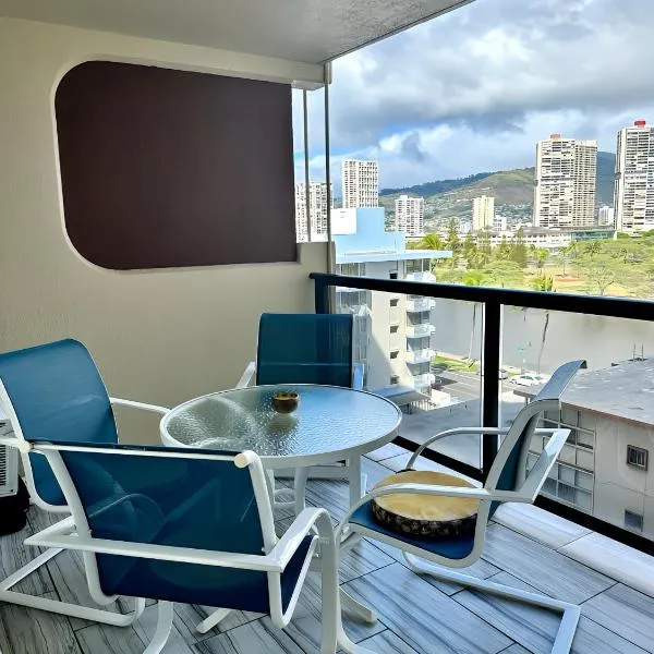 Renovated Studio Free Parking in Prime Waikiki, hotel a Honolulu