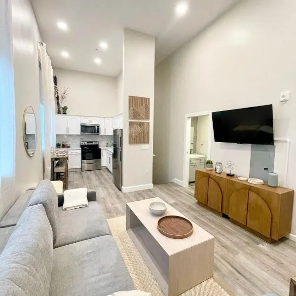 Central 2BR Near Yale WiFi with Washer and Dryer, hotel in New Haven
