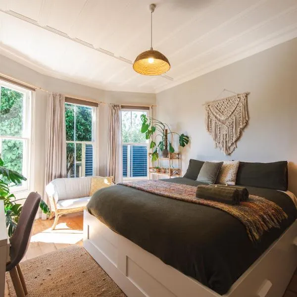 The Ocean Villa - Private Sauna, hotel in New Plymouth