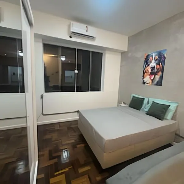 Excelente perto do Aeroporto e Metro e 3 km das Praias, hotel v destinaci Rio de Janeiro