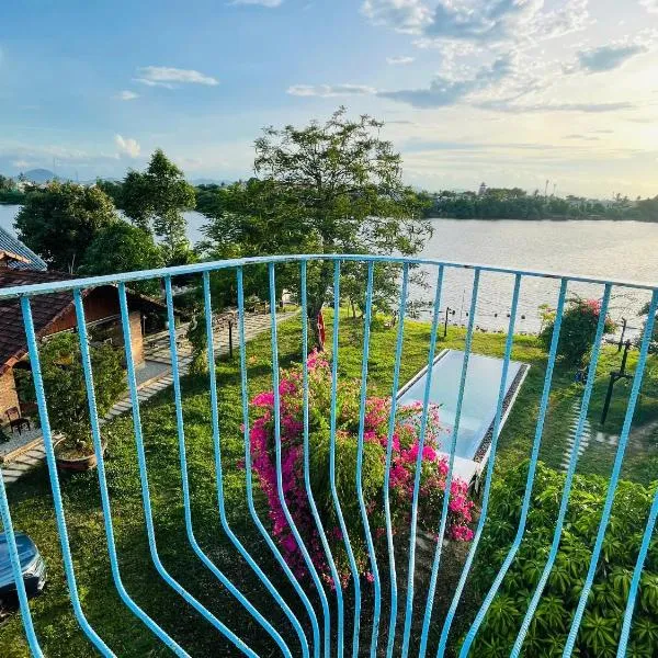 La Y Riverview, hotel in Hue