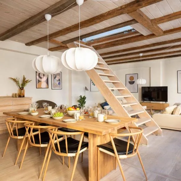 Stylish Duplex Apartment in Copenhagen N, hotel i København