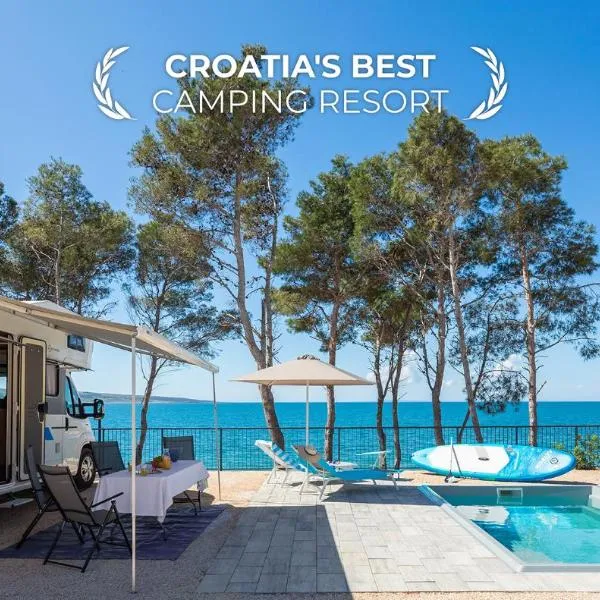 Aminess Style Camping Avalona Resort - Pitches, hotel in Povljana