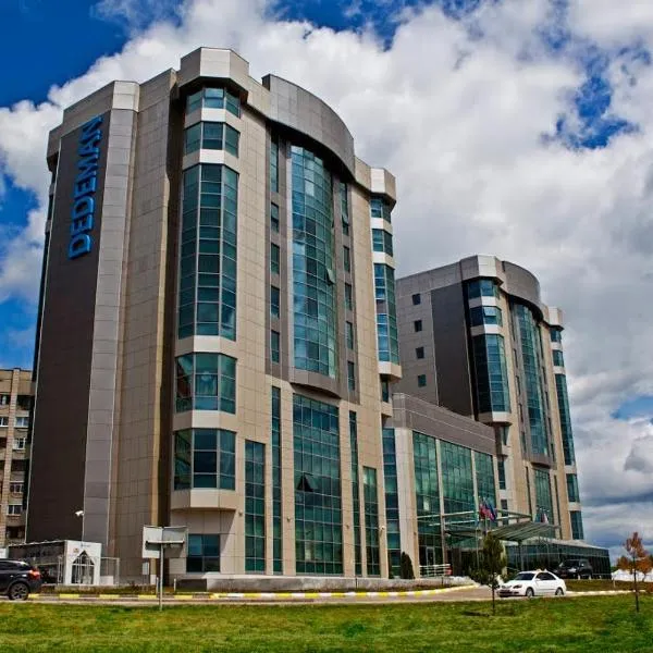 Dedeman Oskemen Hotel, מלון באוסט-קמנוגורסק