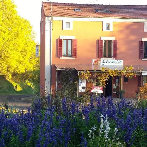 Hôtel restaurant de l'Île, hotel in Jumeaux