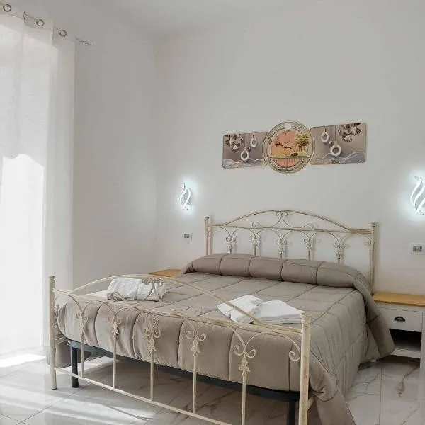 Clarus Mons, hôtel à Chiaromonte