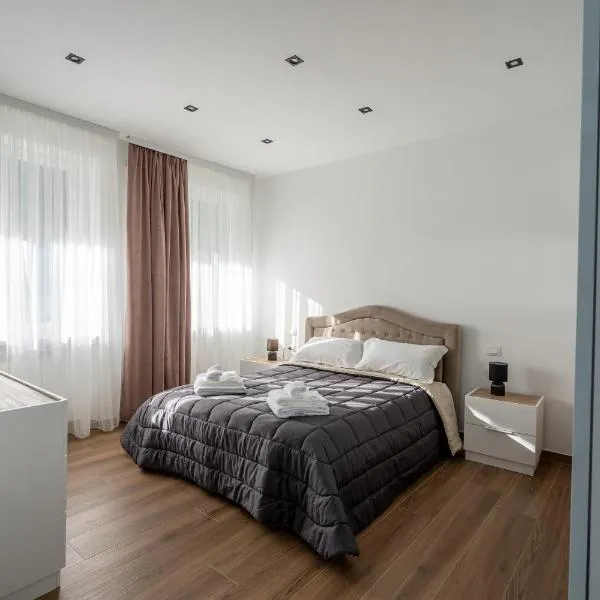 Home One Room Verona Fiera with private bathroom, hotell Veronas