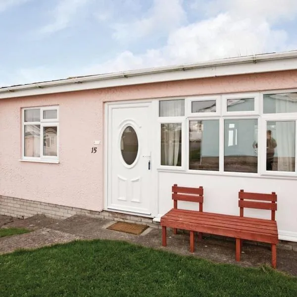 Anglesey Bungalows, hotel in Trearddur