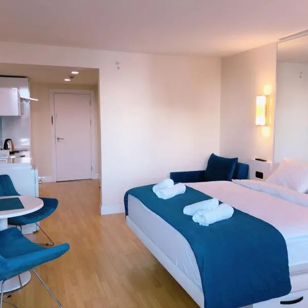 Beachfront Apartaments in Orbi City、バトゥミのホテル
