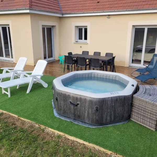 Villa Noyers, 1 heure de Paris à la campagne, hotel in Serbonnes