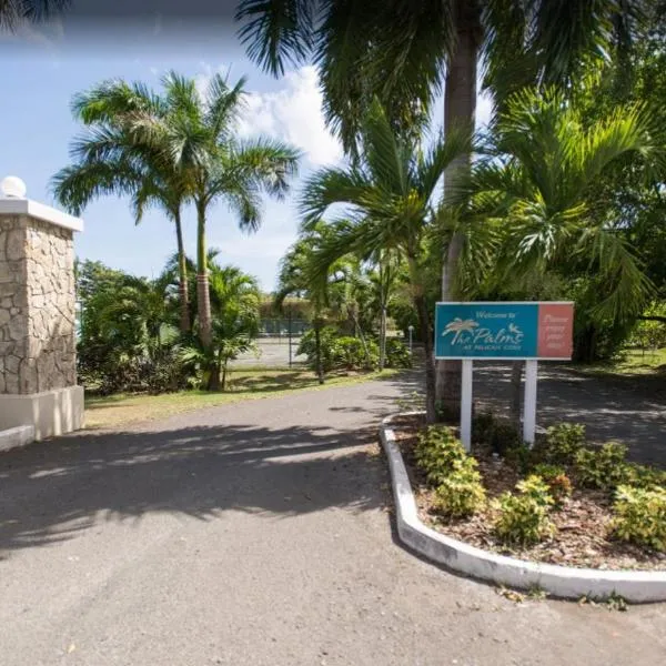 Pristine Resort Beach, hotel in La Grande Princesse