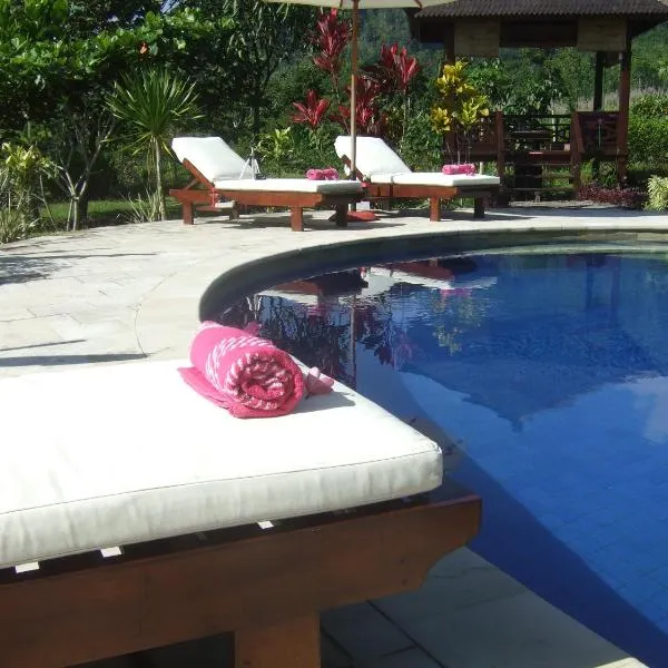 Guesthouse Rumah Senang, ξενοδοχείο σε Kalibaru