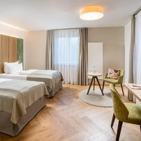 Parkhotel Güldene Berge, hotel in Weißenfels