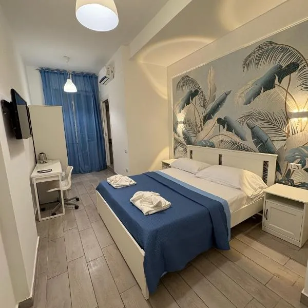 ViRen Rooms, hotel a Napoli