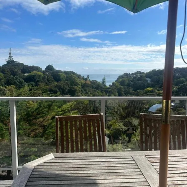 Palm Breeze Getaway-Waiheke Island Resort Premium Villa, hôtel à Waiheke Island