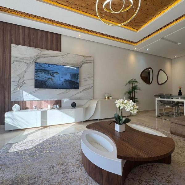3 Bedroom apartment near Highway with parking, Касабланка