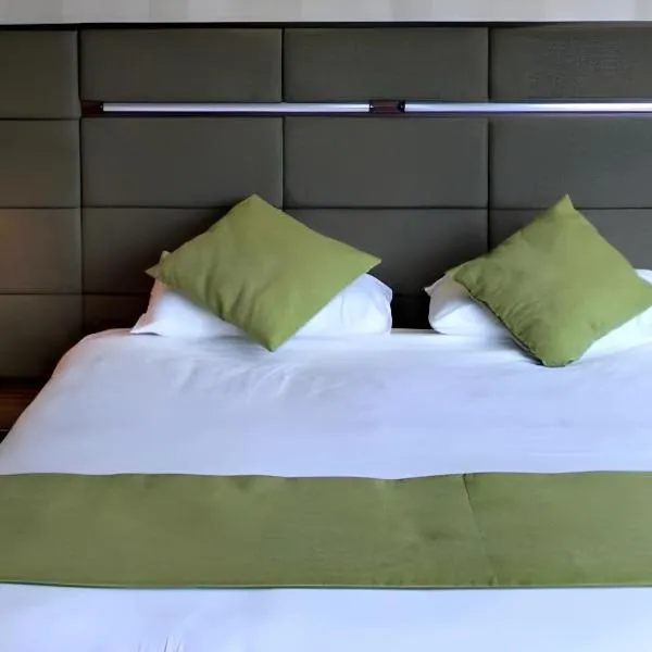 Prestige Luxury Abu Dhabi, hotel in Abu Dhabi