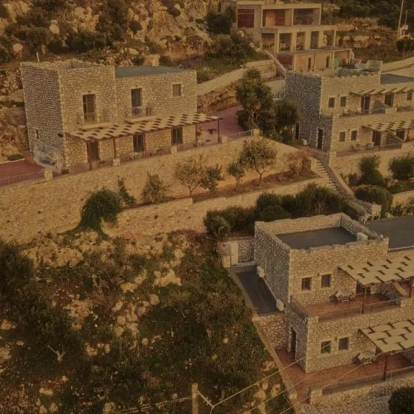 Onar Mani Suites, hotel v destinaci Neon Oitilon