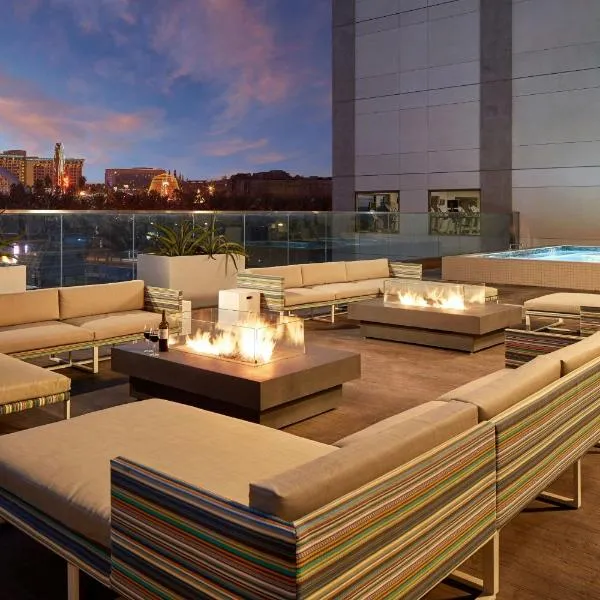 Residence Inn by Marriott at Anaheim Resort/Convention Center, hotel in Anaheim