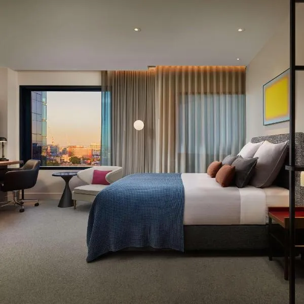 Next Hotel Melbourne, Curio Collection by Hilton, hotel in Melbourne