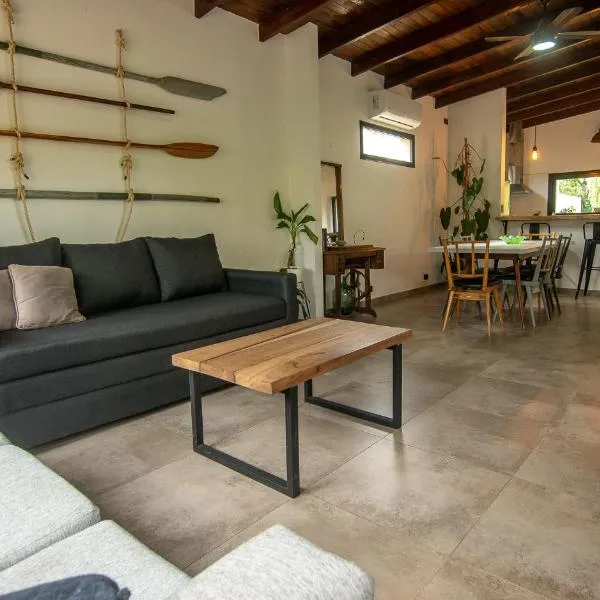 Alojamiento Cota 8, hôtel à Colón