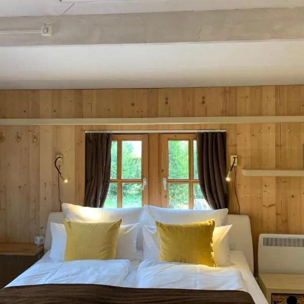 Strandlust Döbeln - Bungalow für eine gemütliche Auszeit im Herbst, Hotel in Döbeln