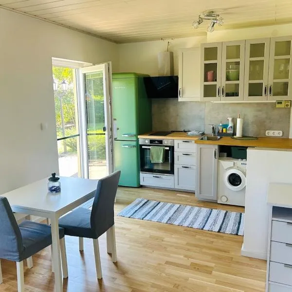 'GardenDream' Feines ruhiges Häuschen - Wien Stadtnähe、エープライヒスドルフのホテル