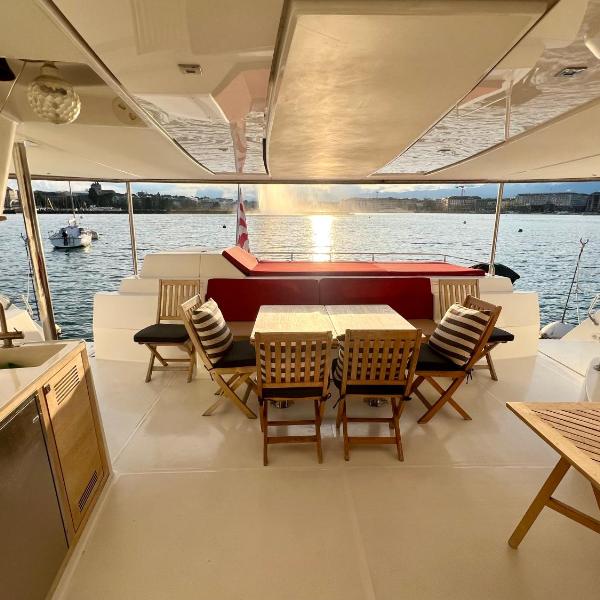 Floatinn Boat-BnB, Ženeva
