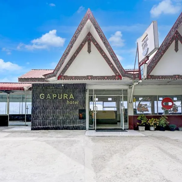 Collection O Gapura Hotel Near Parapat Penatapan Danau Toba، فندق في Lumbanlobu