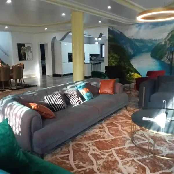 Little Italy B&B - Brusubi, hotel a Brufut