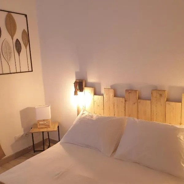 la belle cascade 2, hotel in Dolus d'Oléron