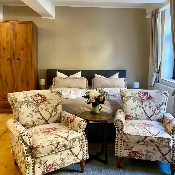 Schinkel Ferienunterkünfte UNESCO Welterbestadt Quedlinburg, beste Lage inklusive Parkplatz & Kurtaxe, hotel in Quedlinburg