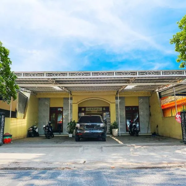 Flagship 90723 Berlima Guest House Syariah, khách sạn ở Malang