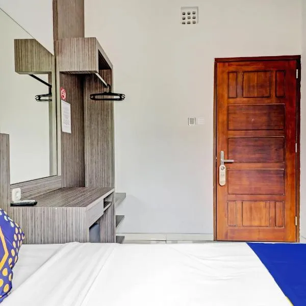 Hotel O Cihampelas Near Ciwalk Formerly D'River Guest House，位于万隆的酒店