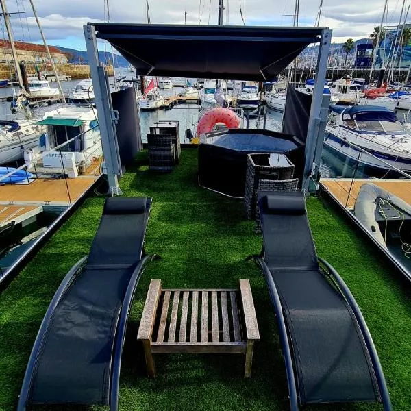 Barco-Apartamento en el Náutico de Vigo, hotel v destinácii Vigo
