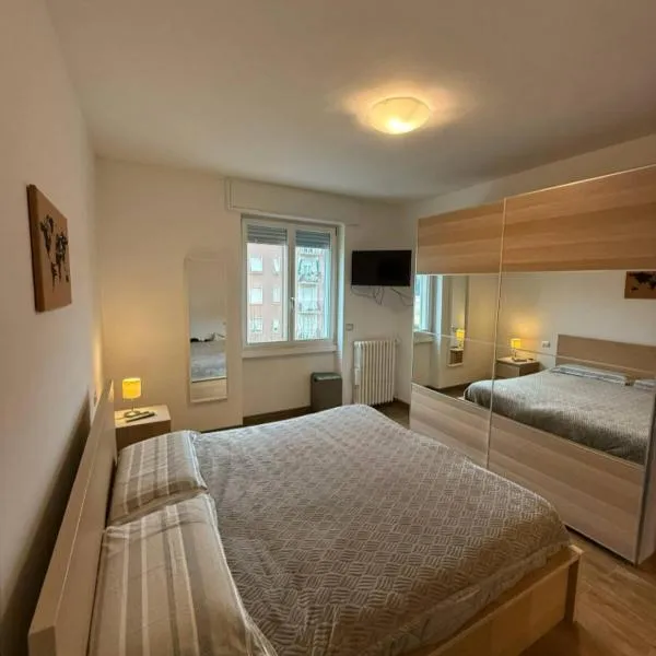 Stanza in appartamento luminoso e silenzioso, hotel a Milano