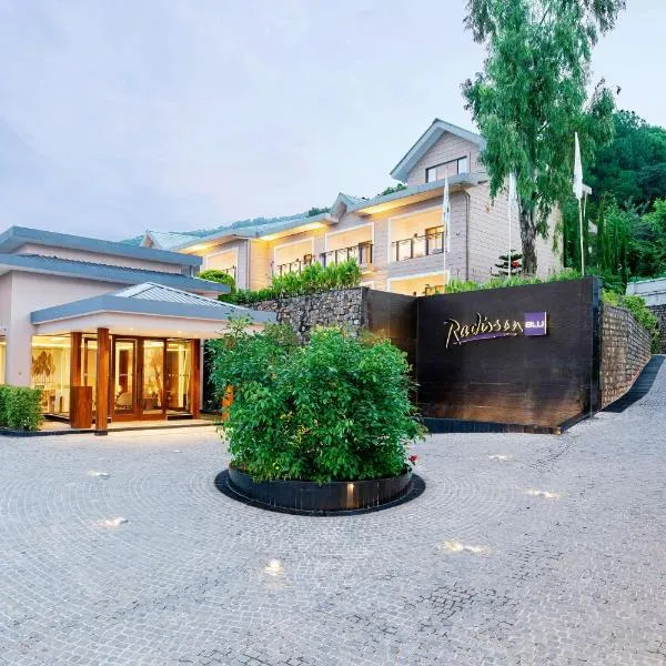 Radisson Blu Resort Dharamshala，位于达兰萨拉的酒店