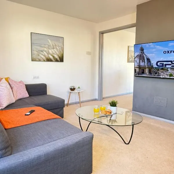 Kidlington में, होटल Stylish 3-Bedroom House, Private garden & Free parking spaces, Prime location, WiFi, Netflix