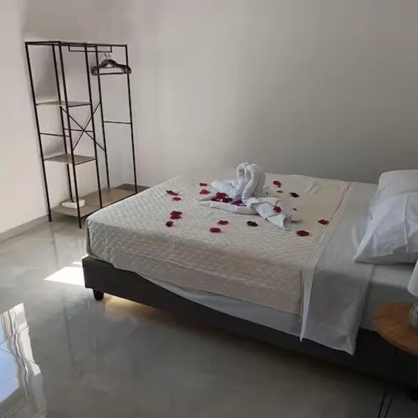 The Sun House in Paradisi, hotel in Rhodes Town