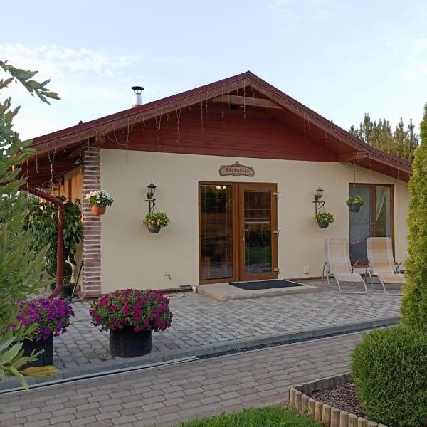 Atpūtas māja Liepalejas, hotel en Stacija Vatrāne