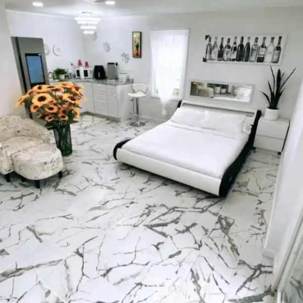 Studio guest house, hotel in Hempstead