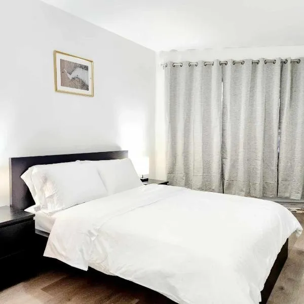 APARTMENT HOTEL ST-DENIS, hotel in Montreal