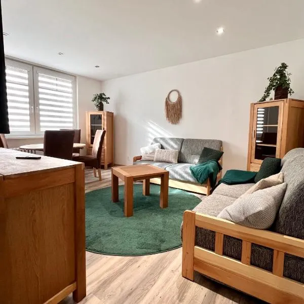 Domov Daleko od Domova, hotel in Klášterec nad Ohří