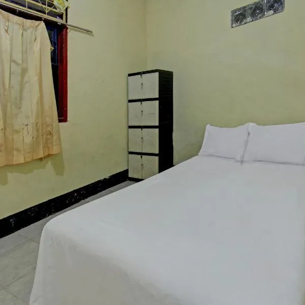 Hotel O Penginapan 3 Bersaudara Near Pasar Sengkol, hotel v destinaci Kuta Lombok