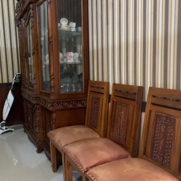 Hotel O Kost Hidayat Syariah, hotel di Laleng-balandae