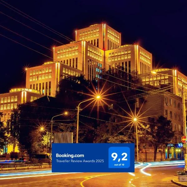 Menorah Hotel, hotel in Dnipro